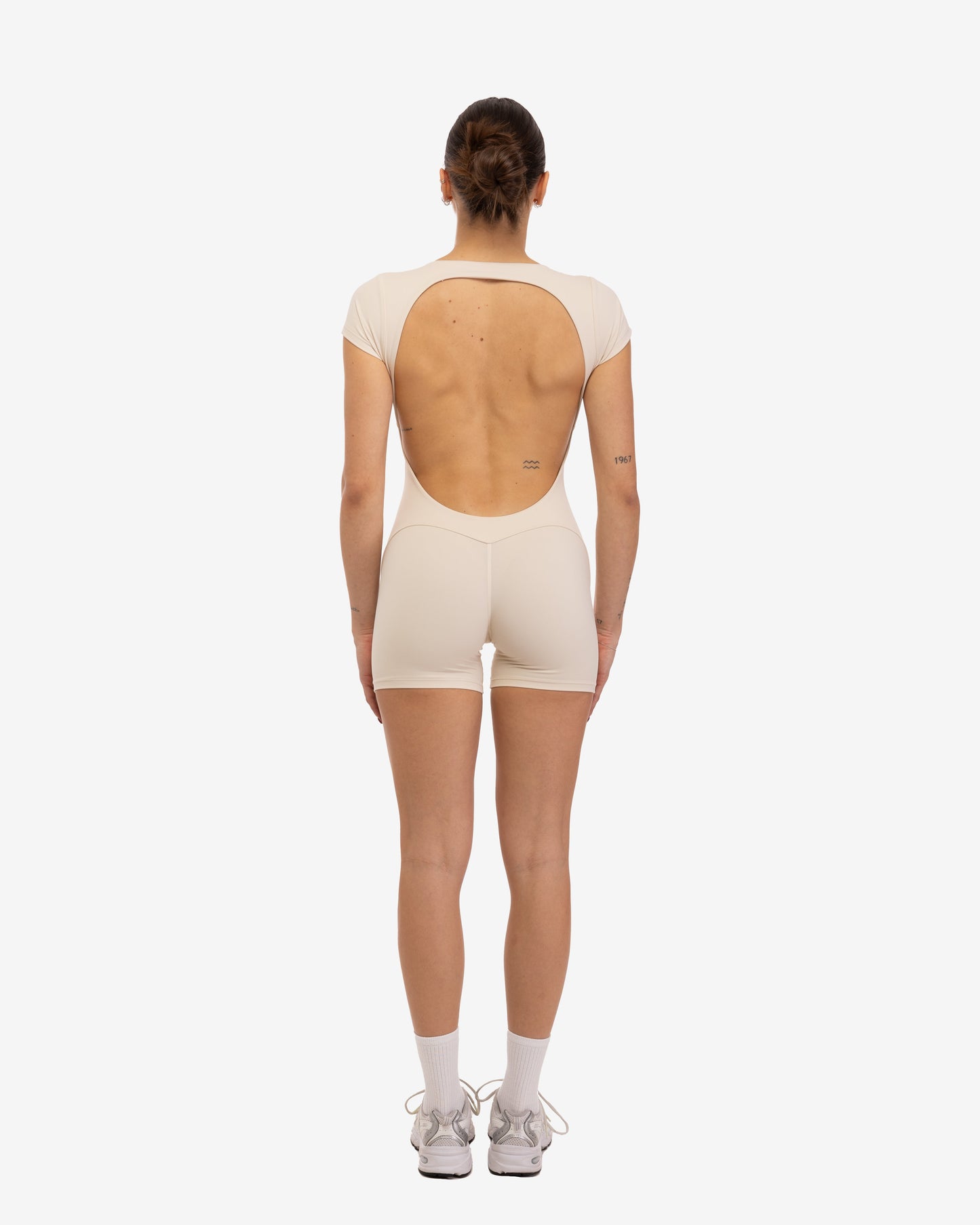 TUTINA NUDA FORMA