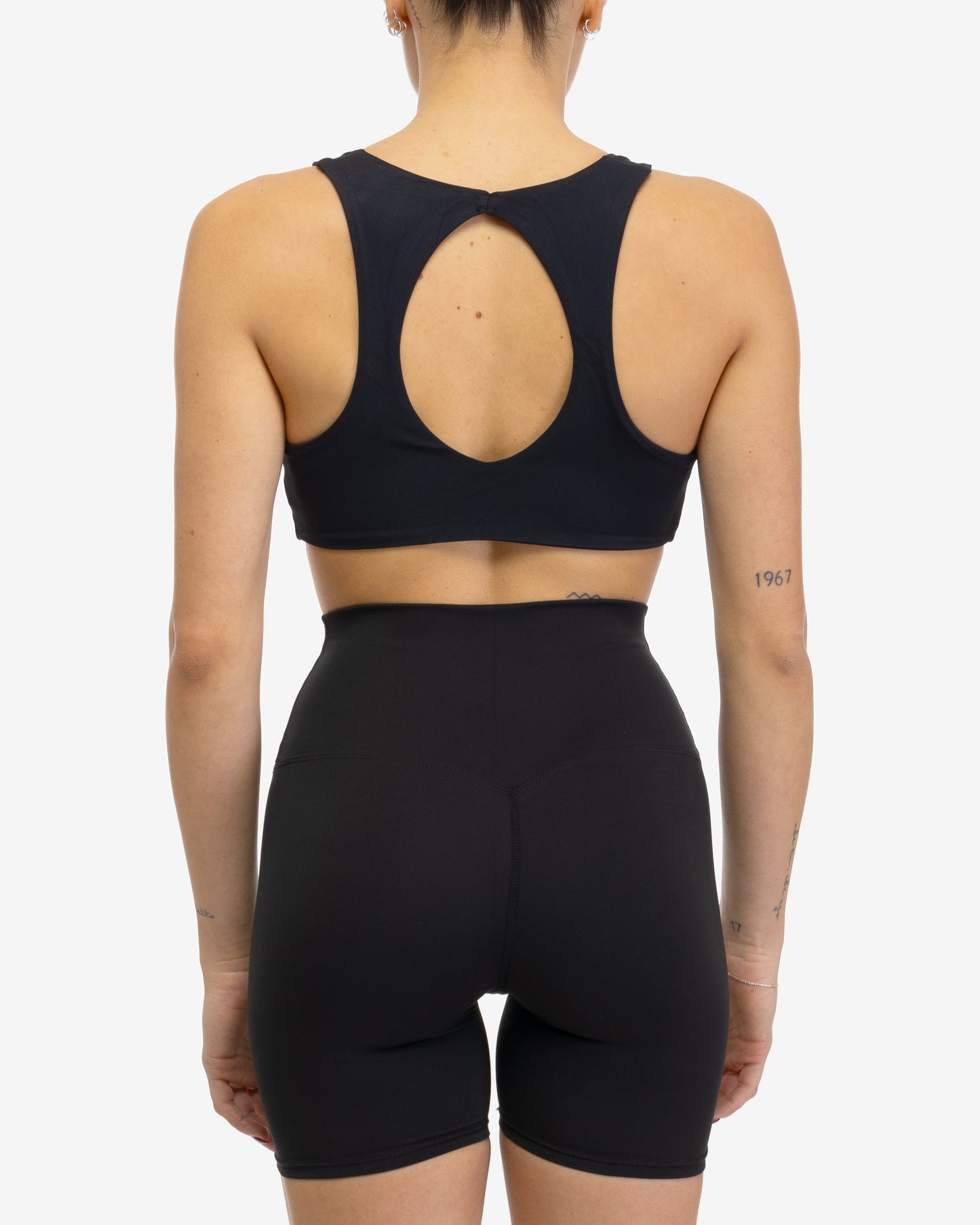 SHORTS MID ESSENZIALI